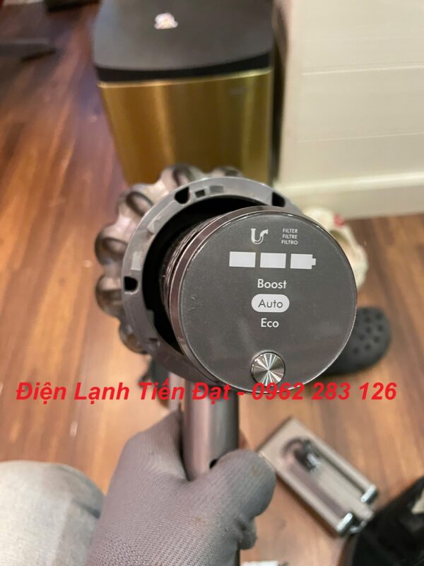 sua-may-hut-bui-dyson-3