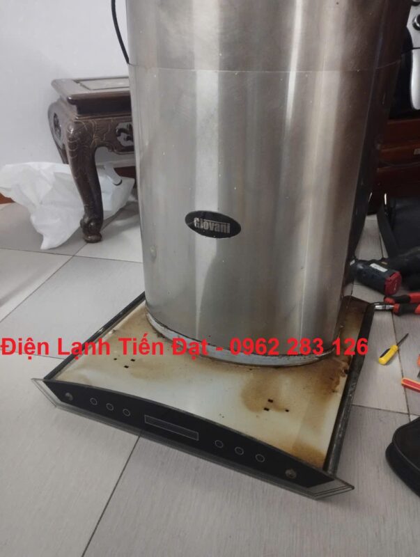 sua-may-hut-mui-tai-long-bien-1