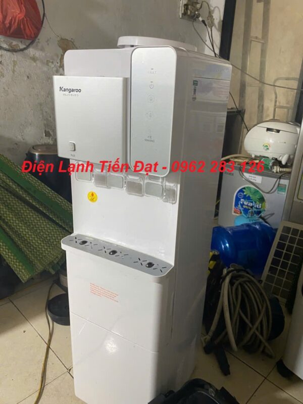sua-cay-nuoc-nong-lanh-tai-ha-noi