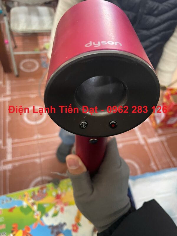 sua-may-say-toc-dyson